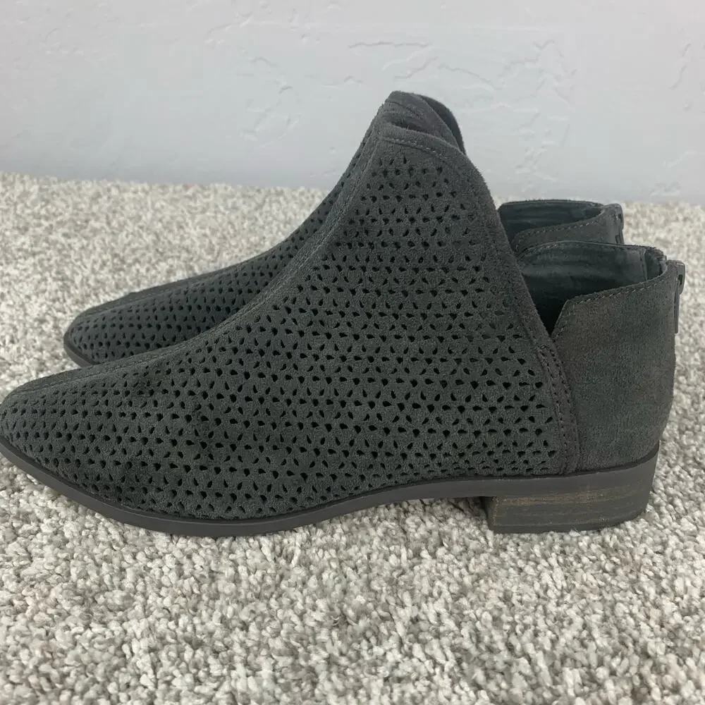 Kelsi Dagger Suede Anke Boots Size 7.5 Alley Gray Leather Upper Back Zipper